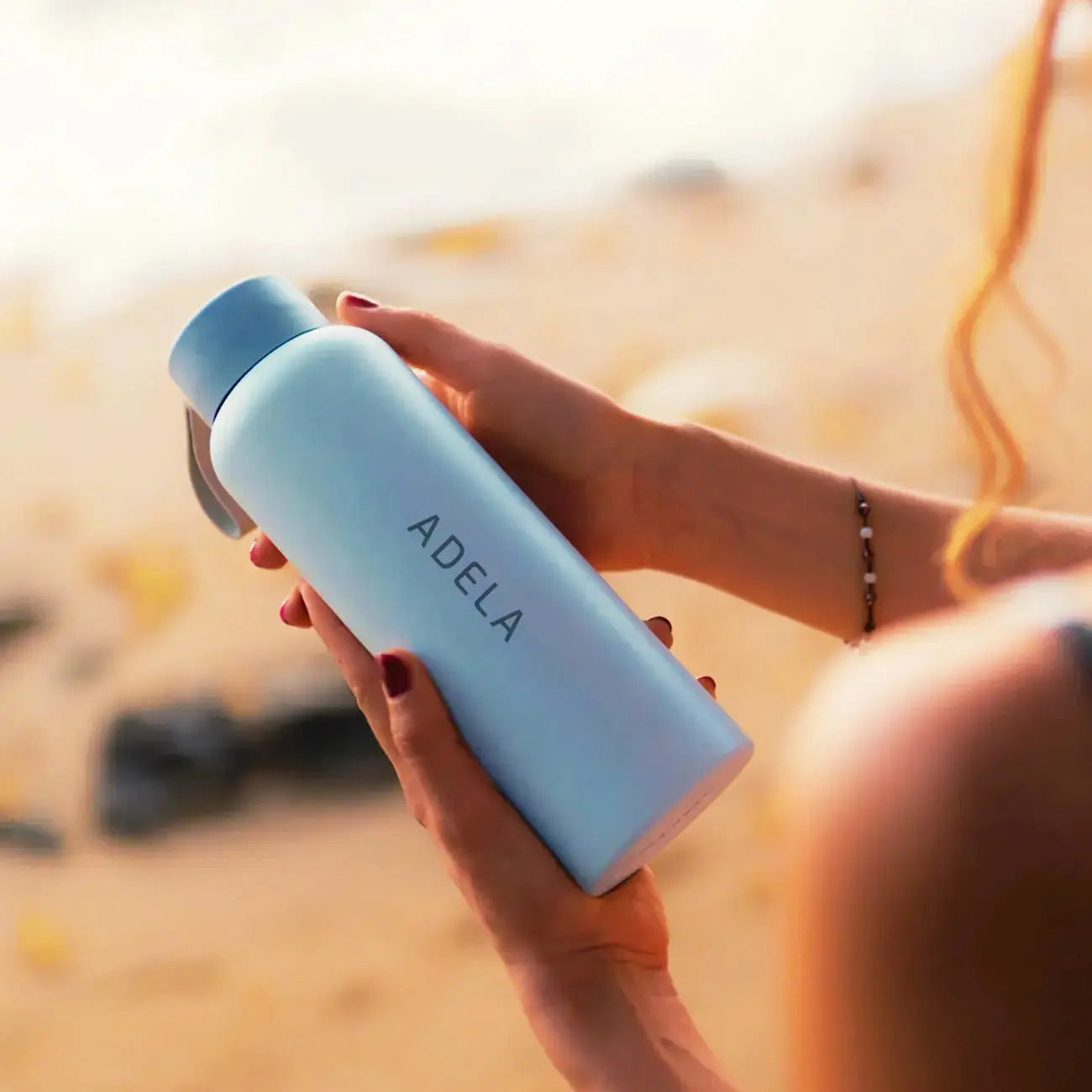 Thermos with temperature indicator